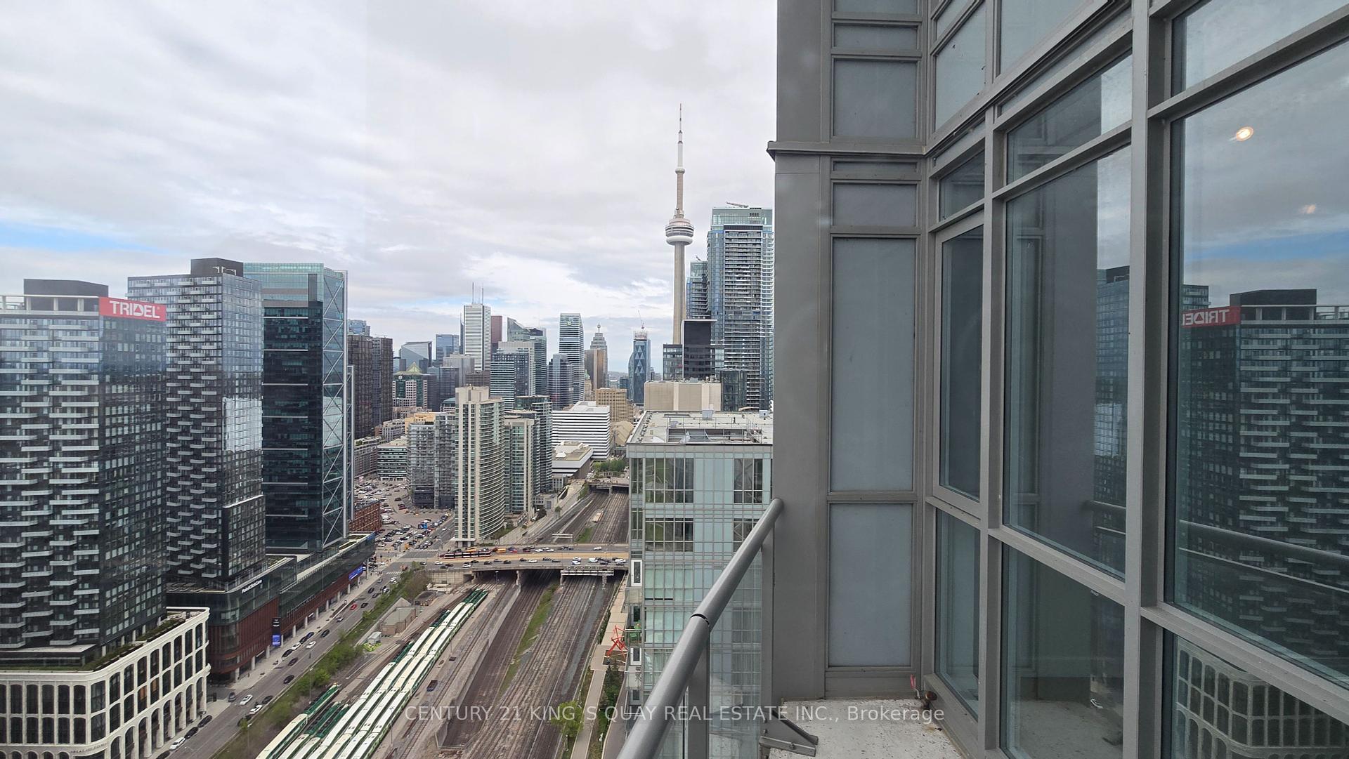 2 Bedrooms Condo at 21 Iceboat, Toronto For sale