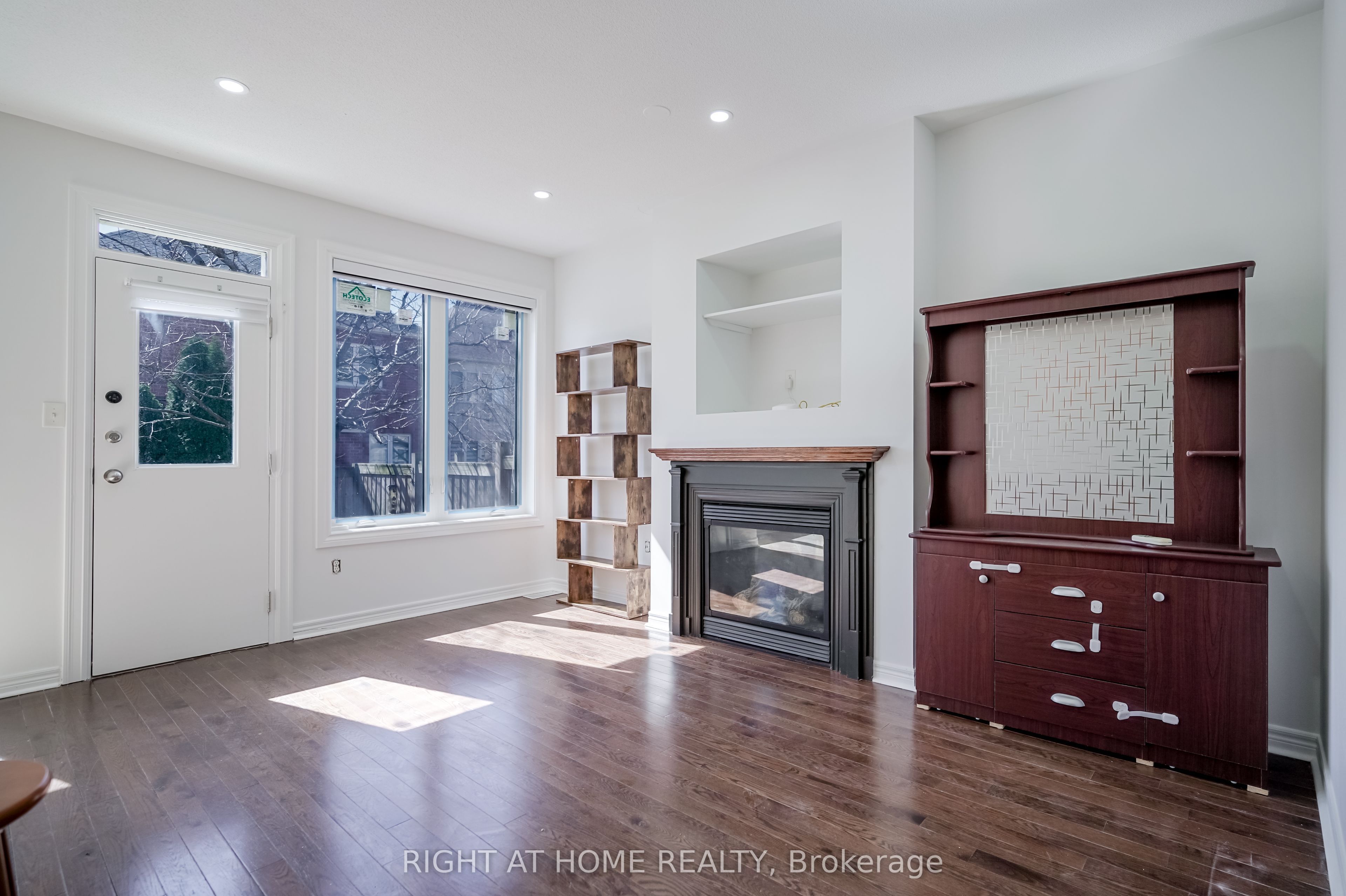 74 Amos Lehman Way