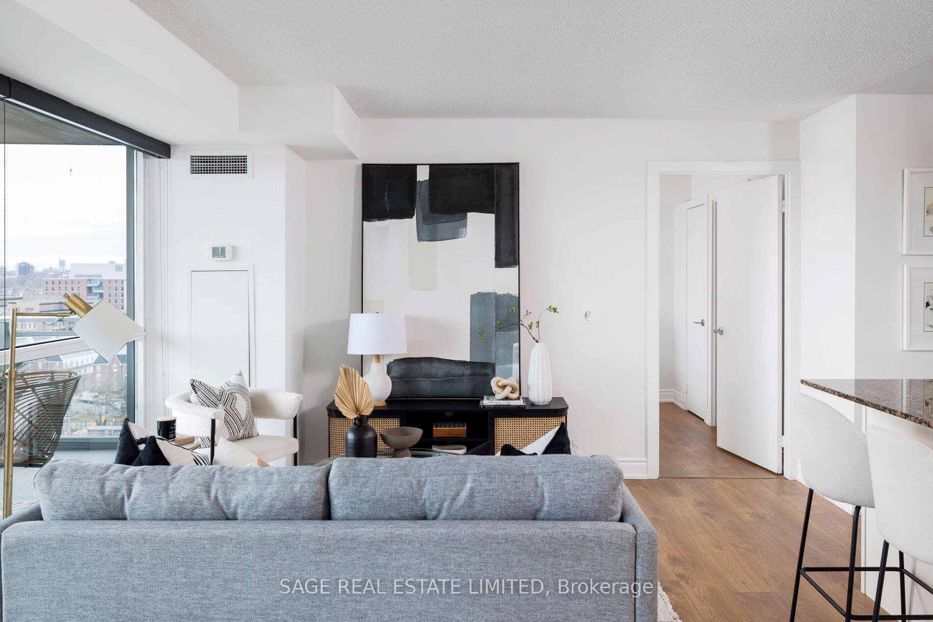 2 Bedrooms Condo at 100 Western Battery, Toronto For sale