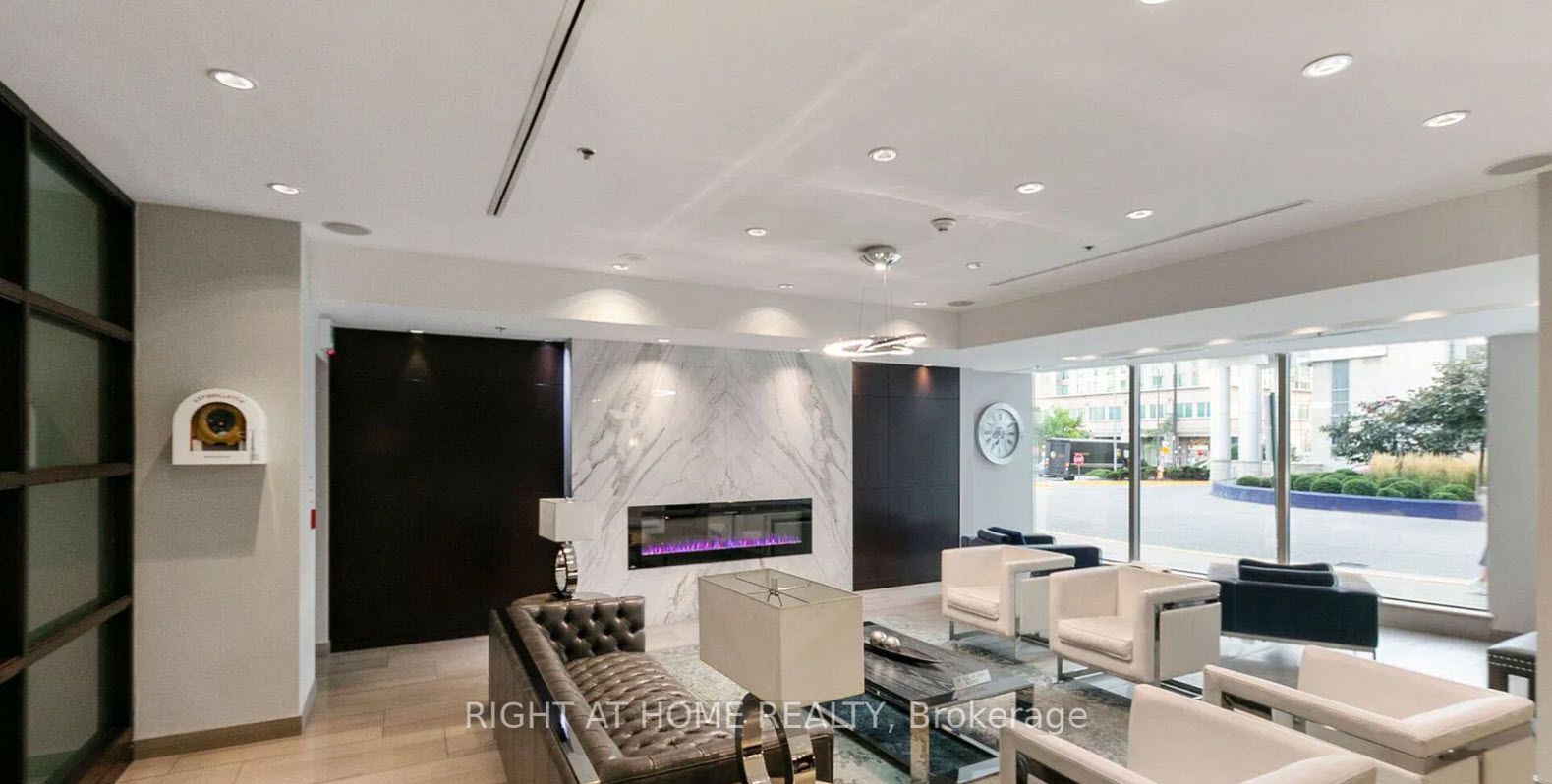38 Lee Centre Drive, #PH507