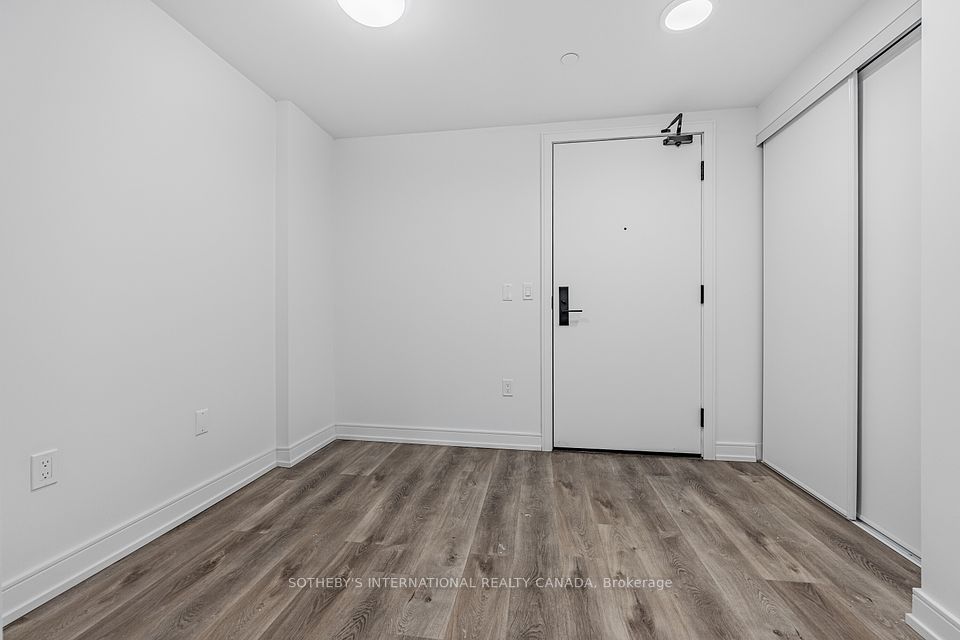 #516 - 1 Jarvis Street ; MLS ID: X12113194