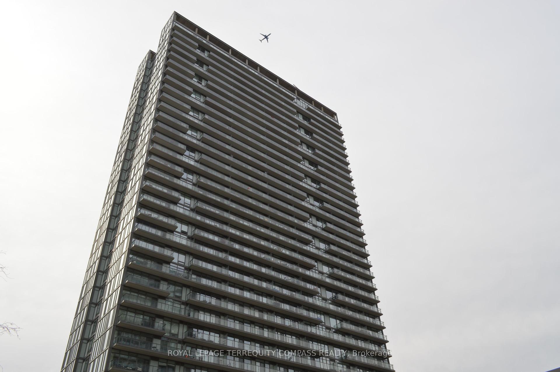 1 Bedroom Condo at 105 The Queensway,  Toronto For sale