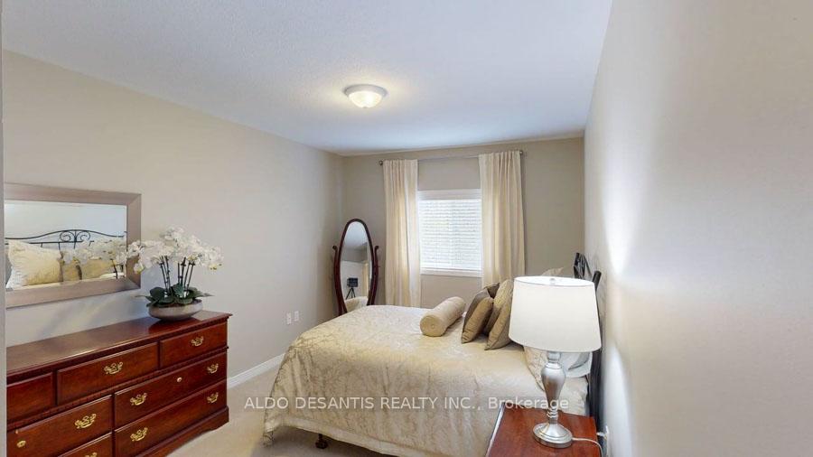 3 Bedrooms Condo at 348 Highland, Hamilton For sale