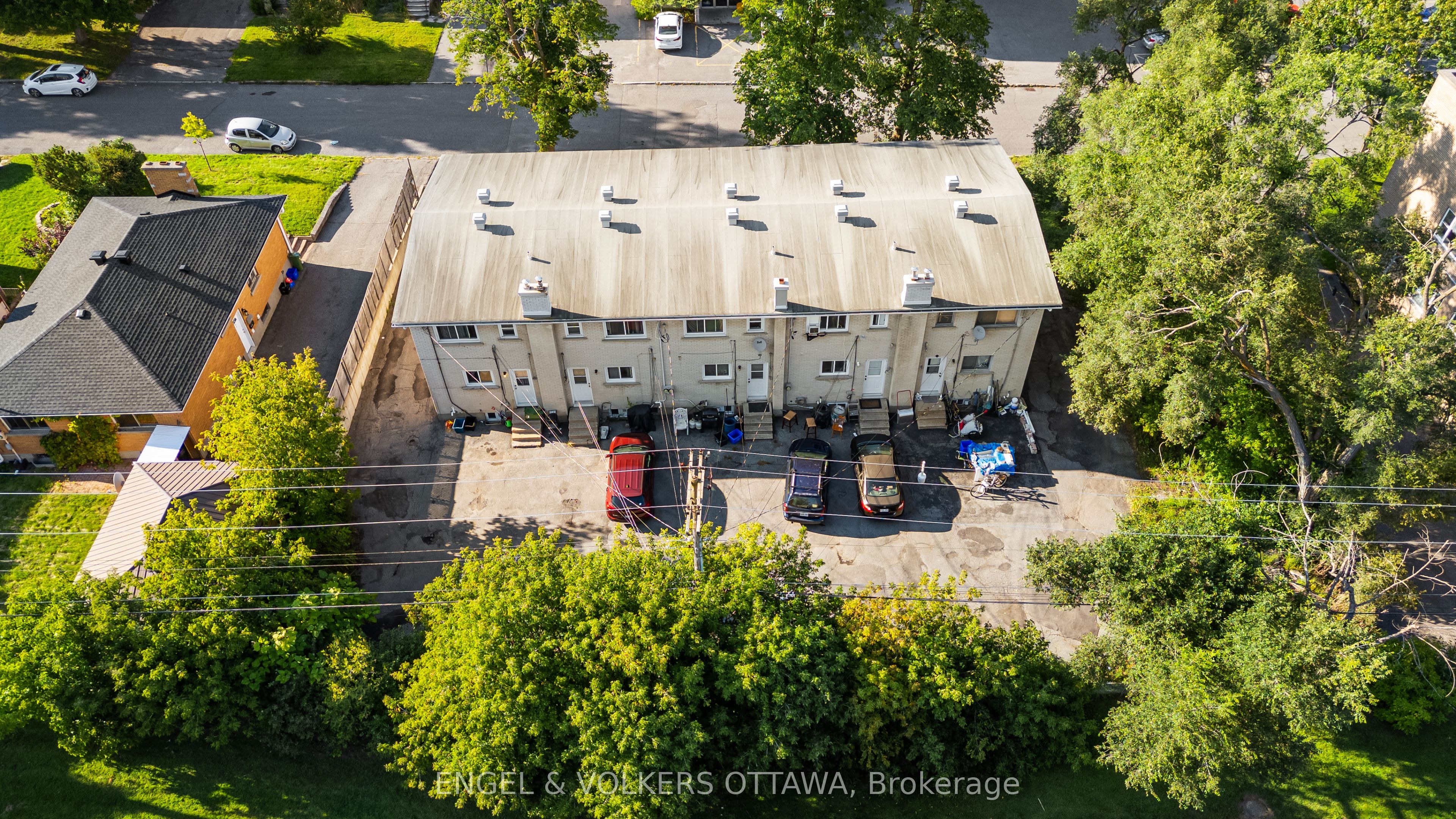 1482 Morisset Avenue, CarlingtonCentralPark, ON K1Z 8H5