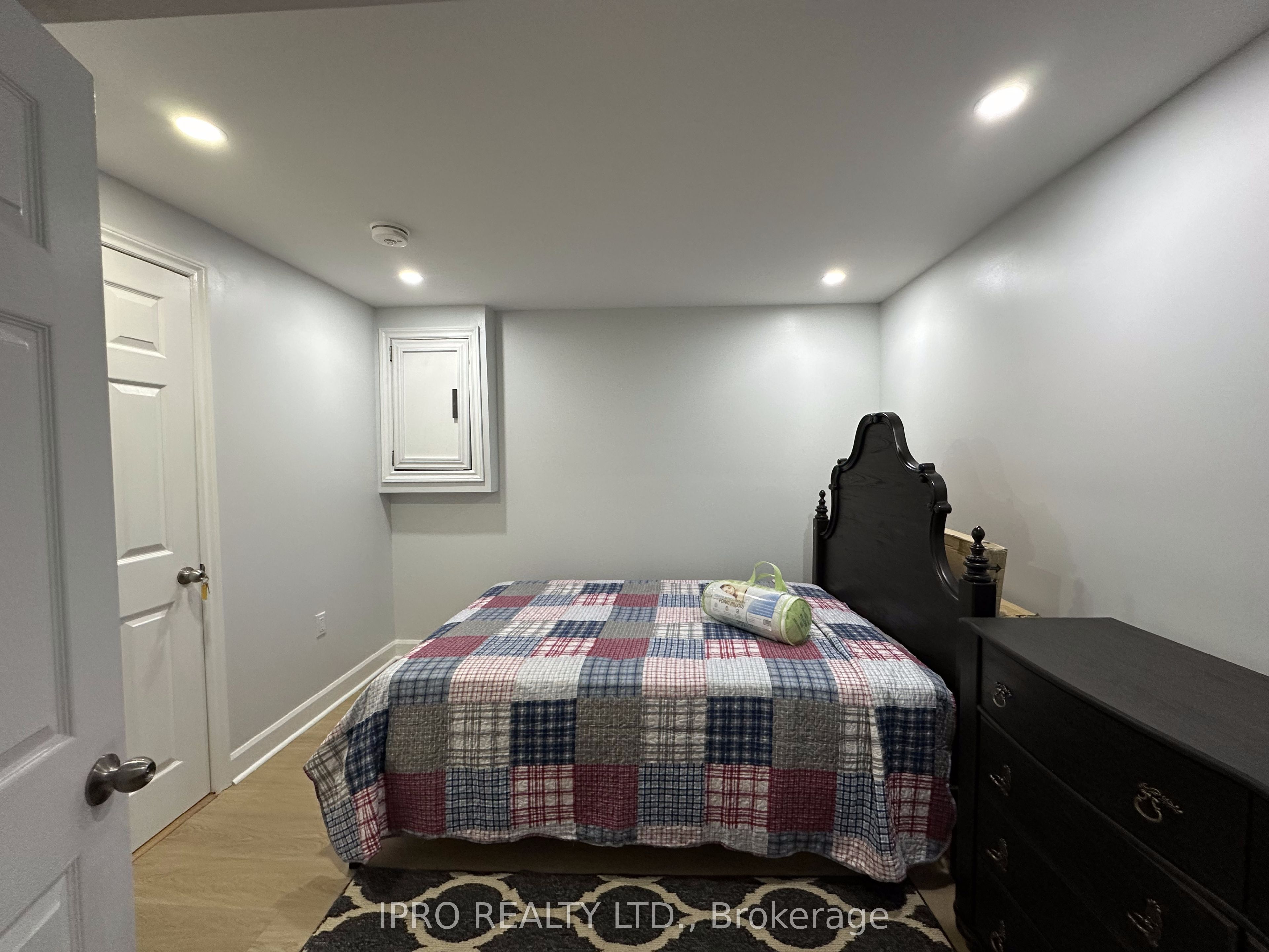 35 Shalom Crescent, #BSMT