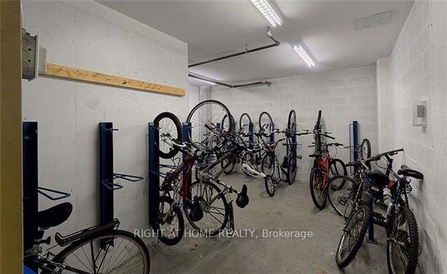 1 Bedroom Condo at 3130 Yonge, Toronto For sale
