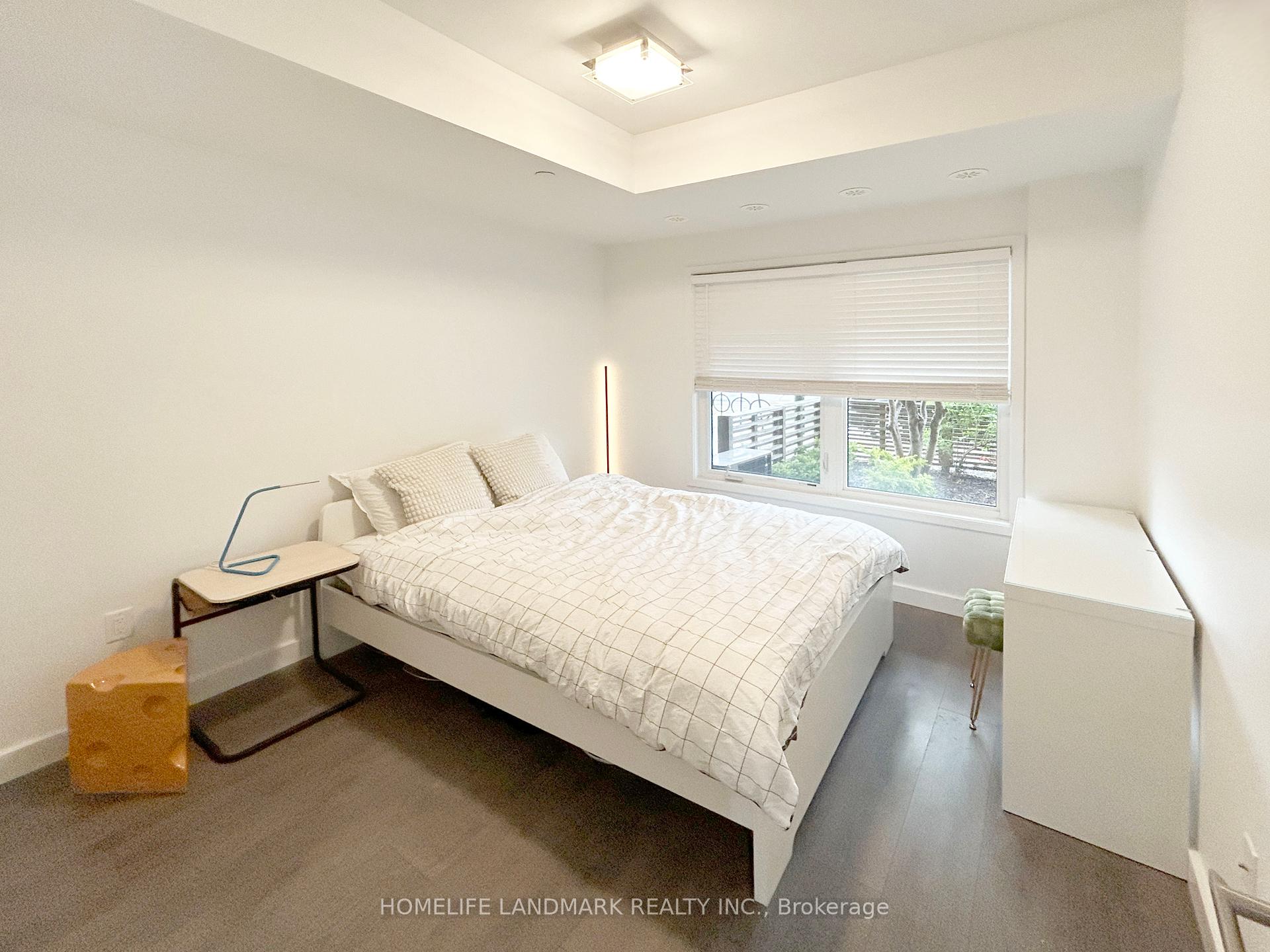 1 Bedroom Condo at 5005 Harvard, Mississauga For sale