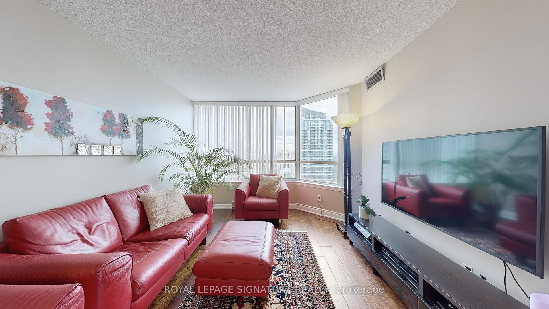 2 Bedrooms Condo at 3605 Kariya, Mississauga For sale