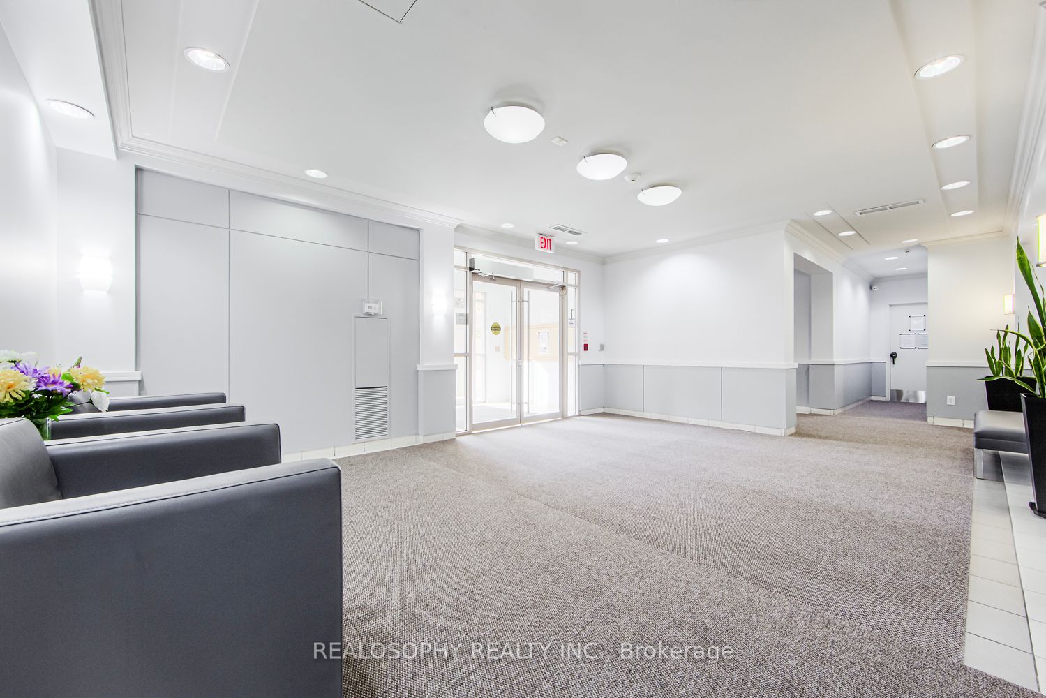 3650 Kingston Road, #805