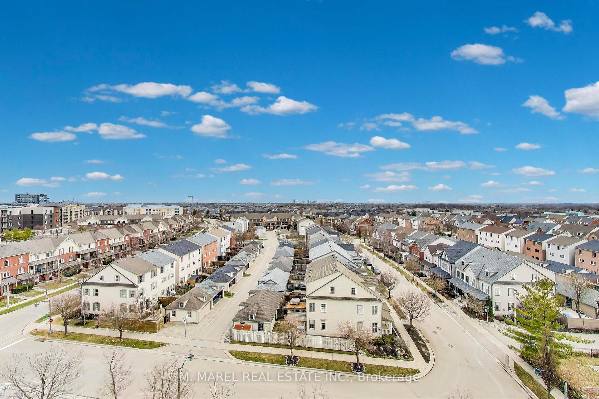 1 Bedroom Condo at 2365 Central Park,  Oakville For sale