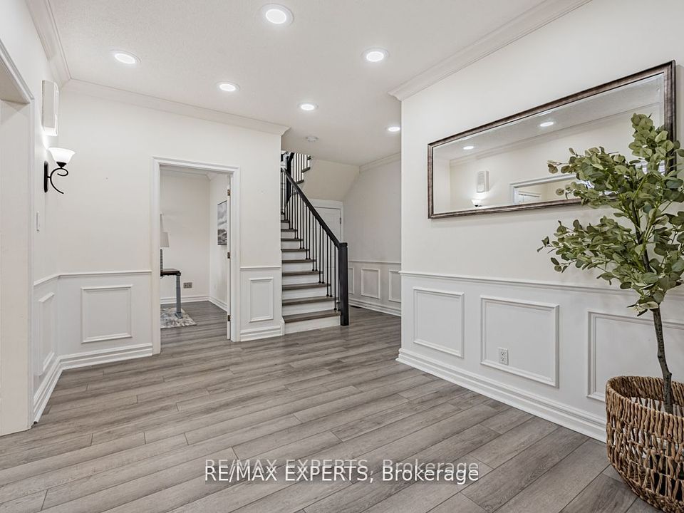 32 Rosebury Lane