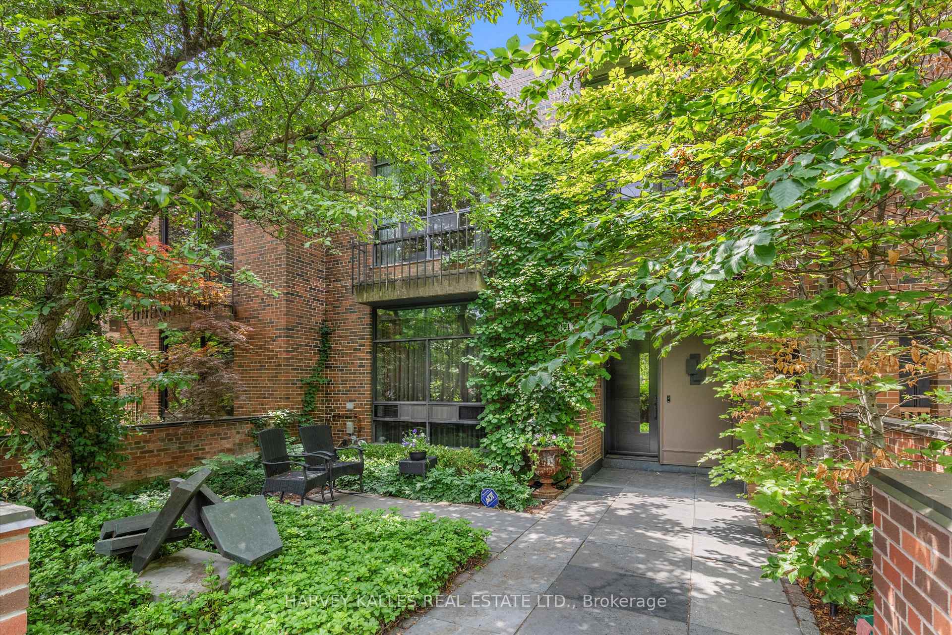84 Oriole Road