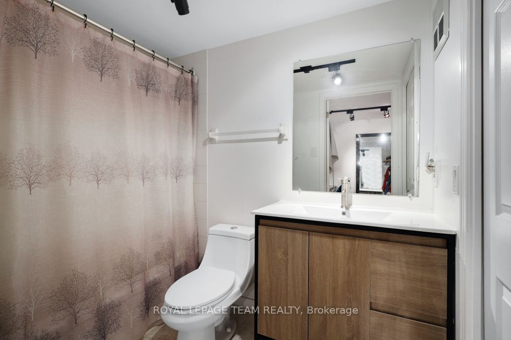 215 St Patrick Street, #11