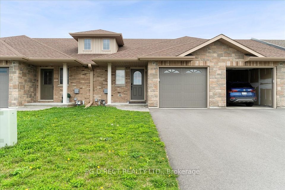 37 Hillside Meadow