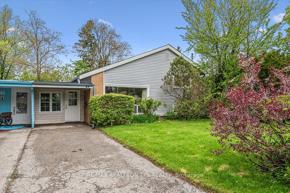43 Gondola Crescent