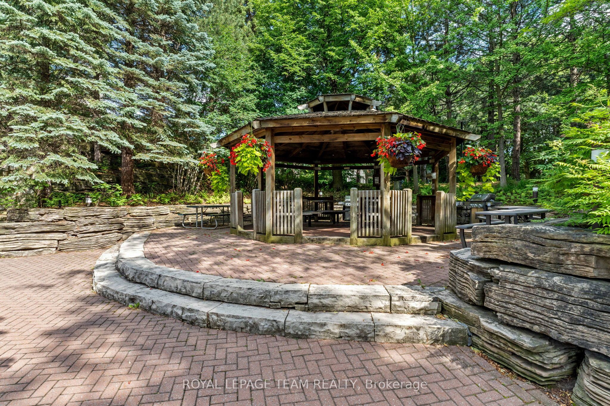1480 Riverside Drive, #407