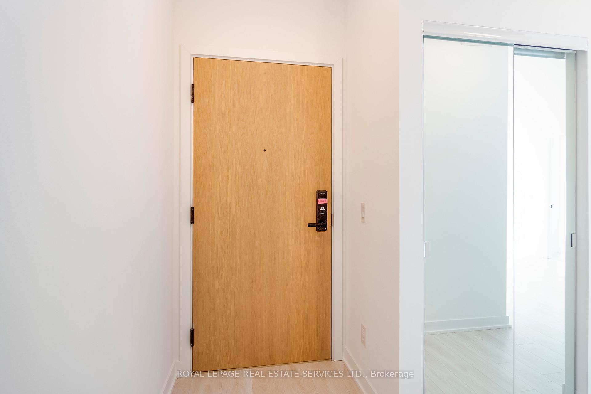 2 Bedrooms Condo at 5 Defries, Toronto For sale