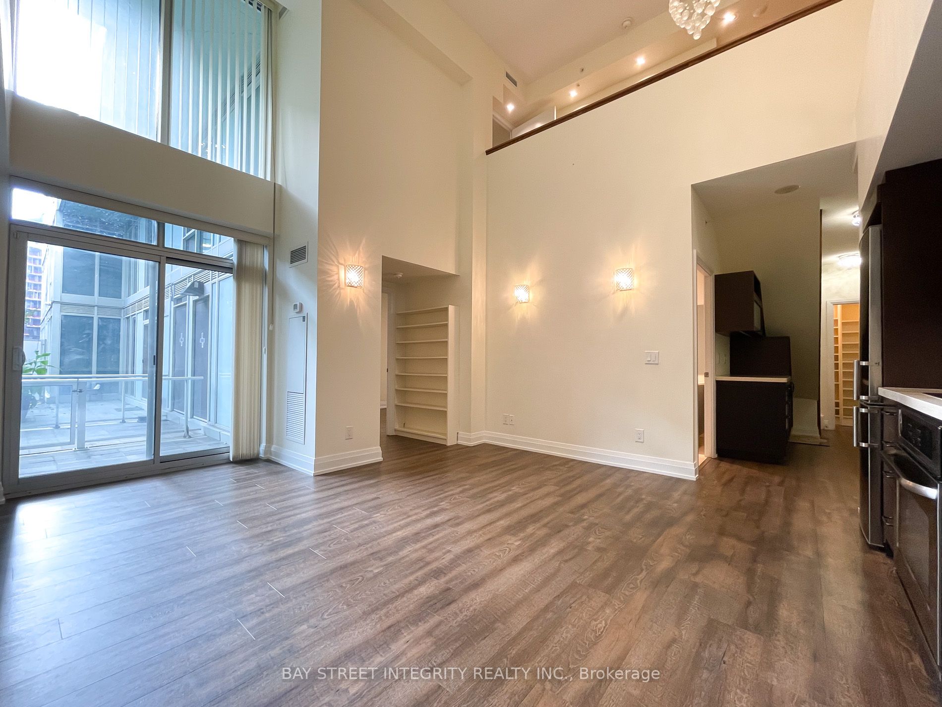 565 Wilson Avenue, #W120