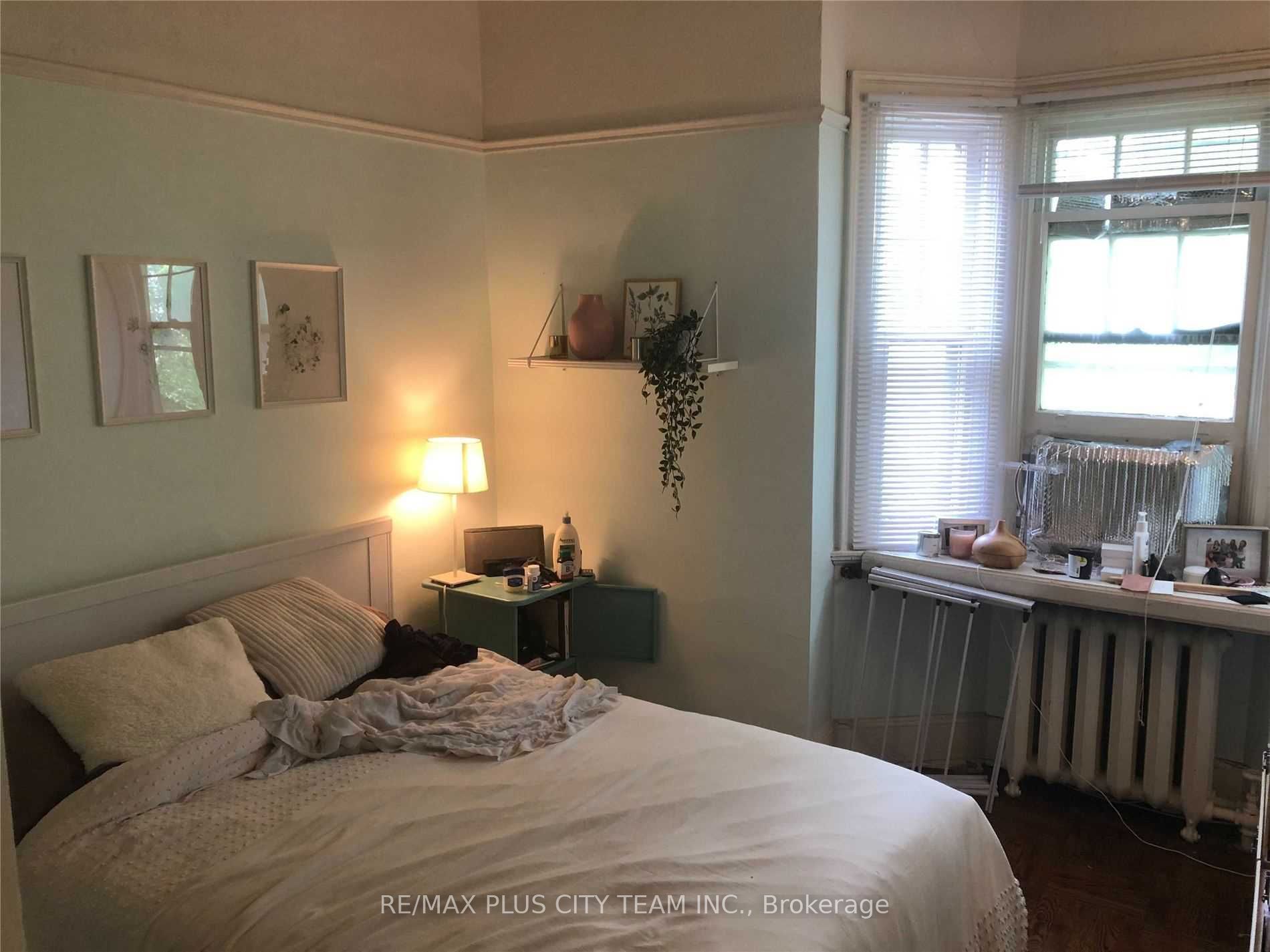 291 St George Street, #4
