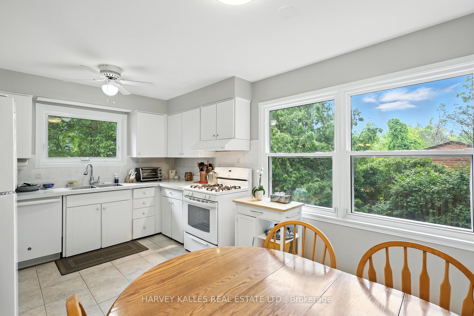 62 Aberfeldy Crescent