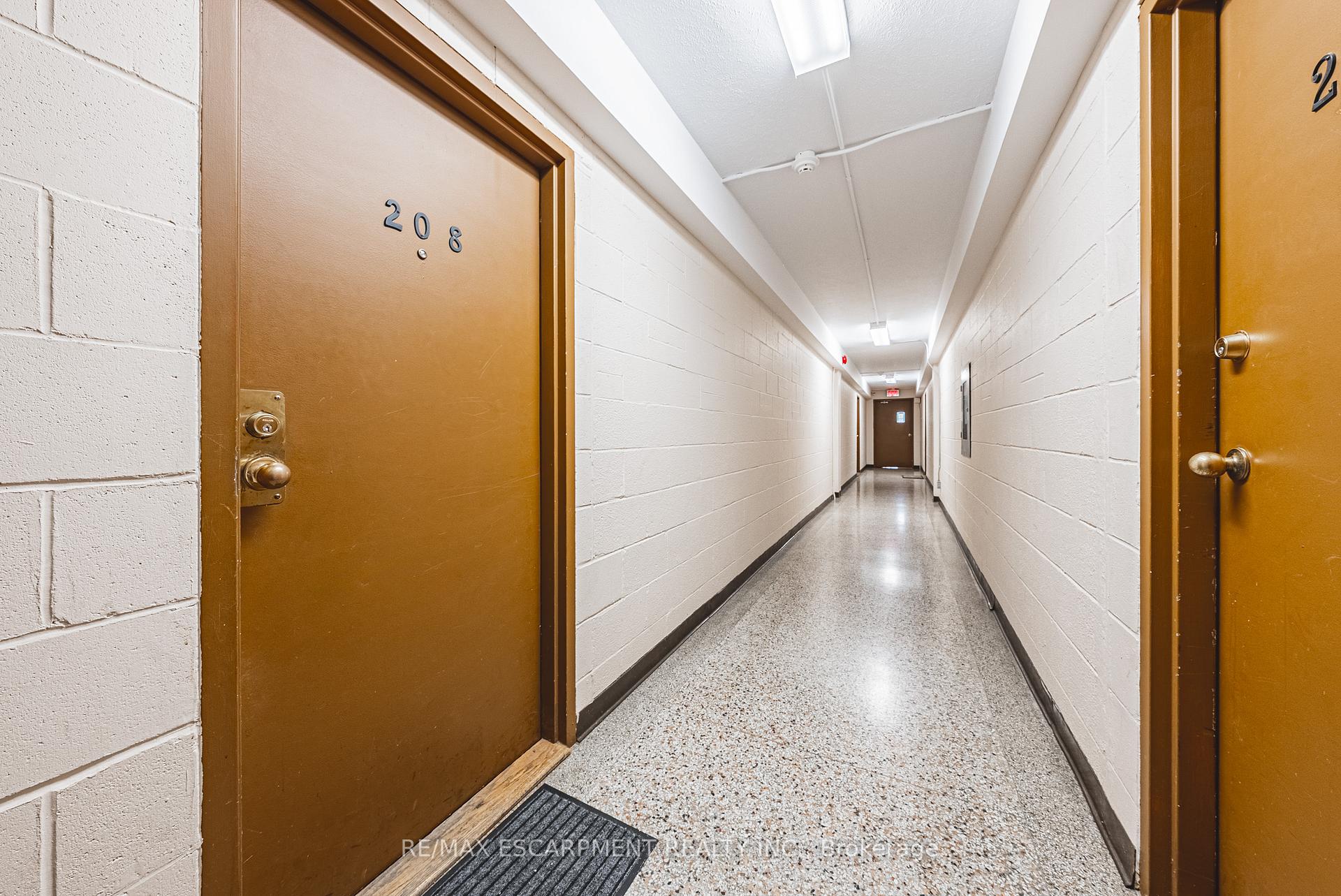 1 Bedroom Condo at 836 Concession, Hamilton For sale