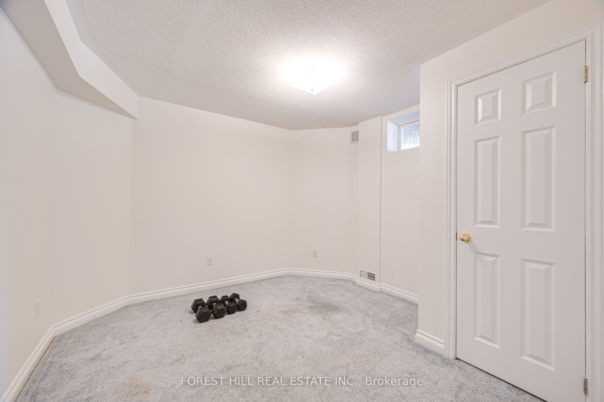 1 Karina Road