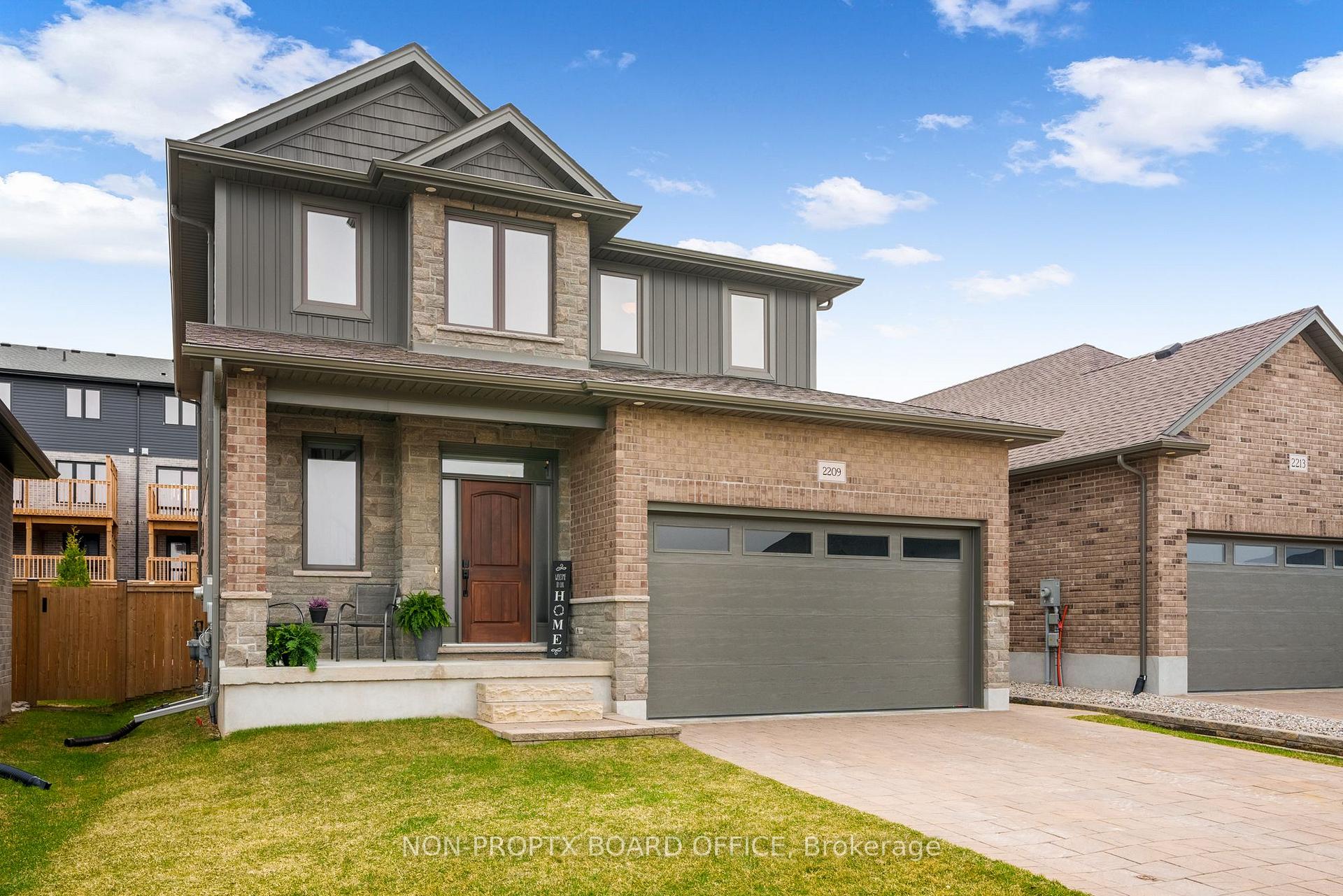 2209 Linkway Boulevard, London South, ON N0K 0K9