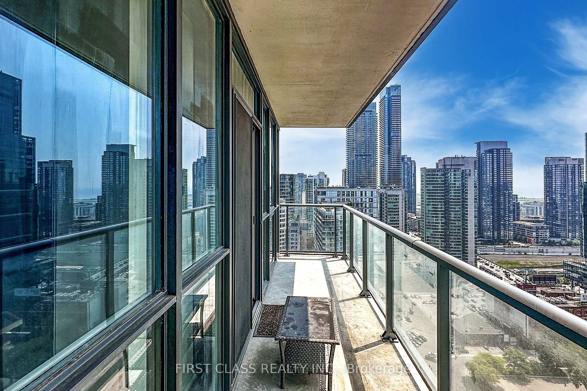 3 Bedrooms Condo at 88 Blue Jays, Toronto For sale