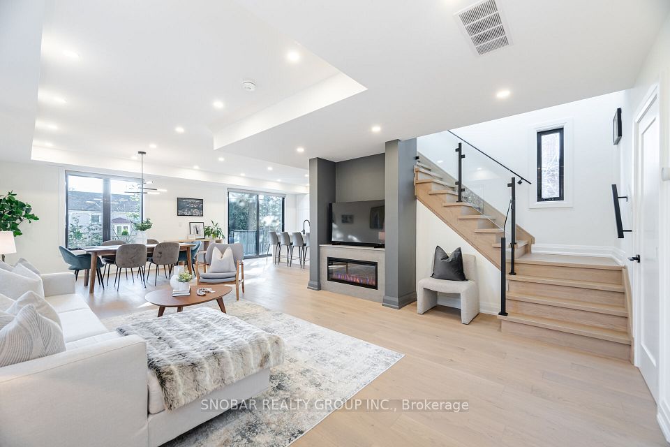 720 Hillman