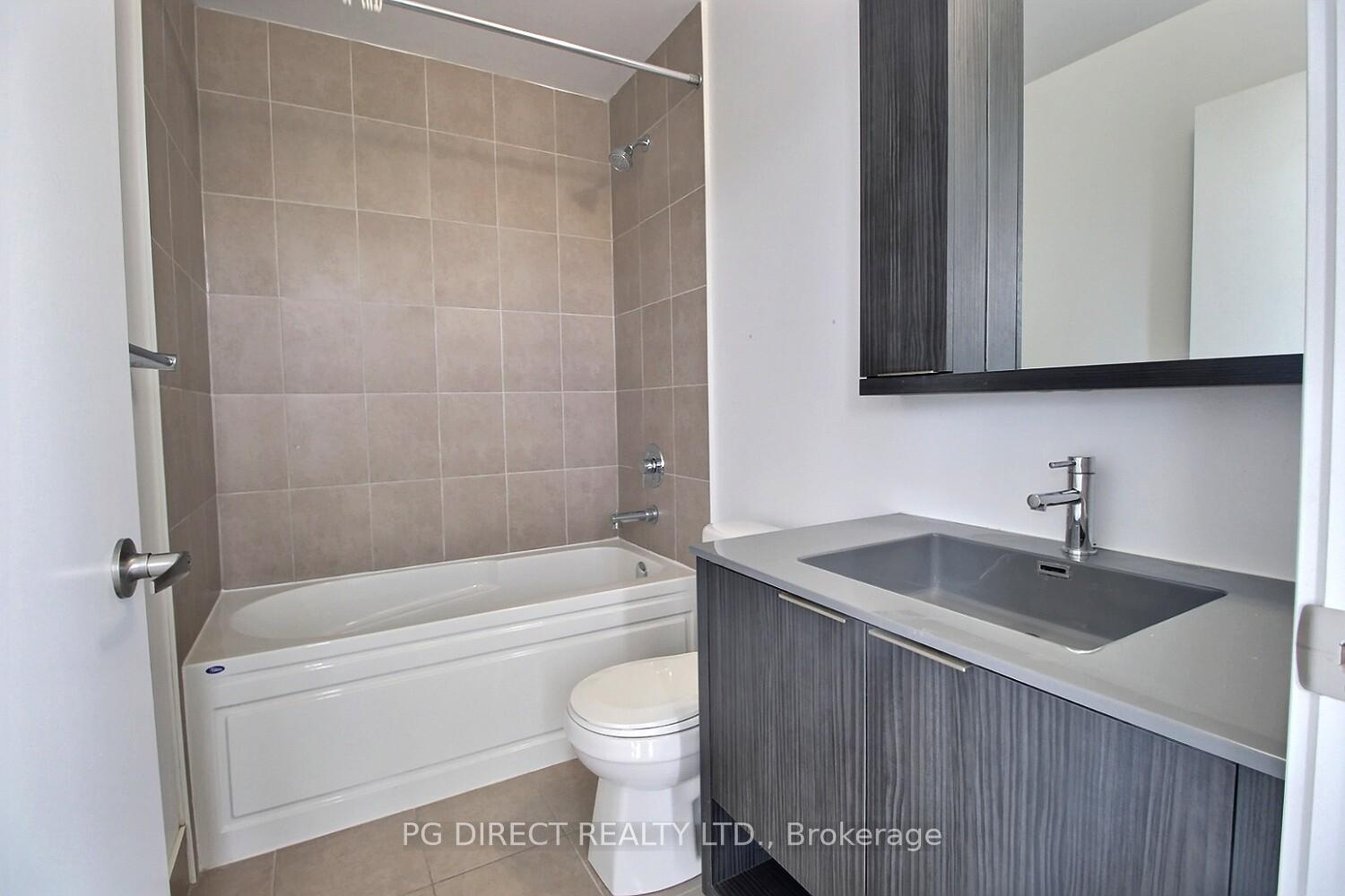 2 Bedrooms Condo at 99 The Donway, Toronto For sale
