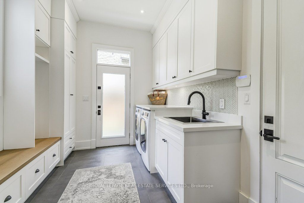 433 Jeanette Drive