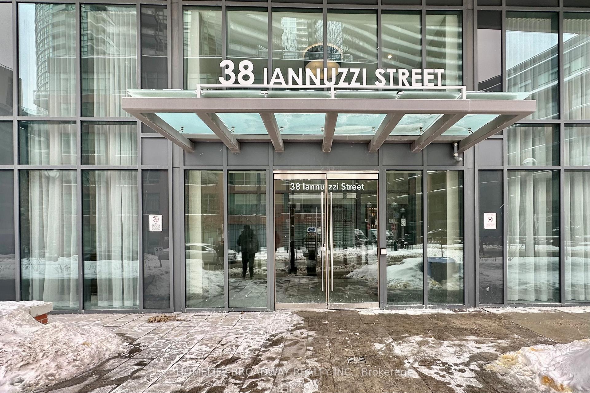2 Bedrooms Condo at 38 Iannuzzi,  Toronto For sale