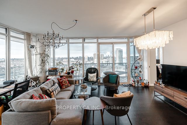 90 Park Lawn Road, #2811