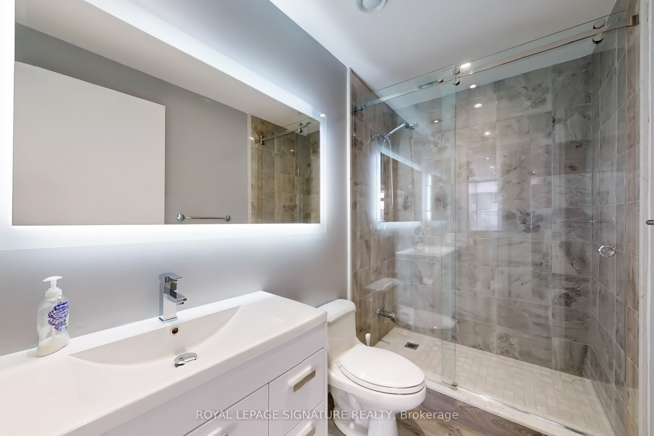 500 Queens Quay W, #102E Upper