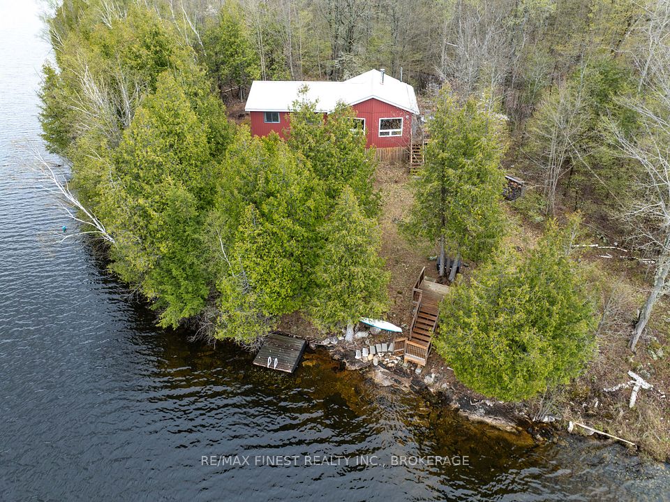 1407 St Andrews Lake