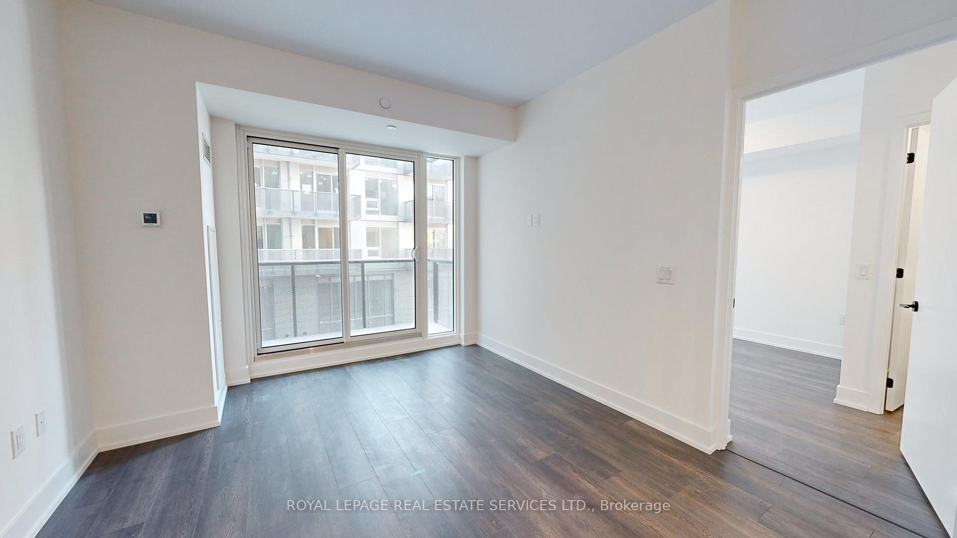 2 Bedrooms Condo at 2450 Old Bronte, Oakville For sale