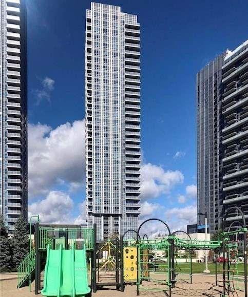 255 Village Green Square 1208
