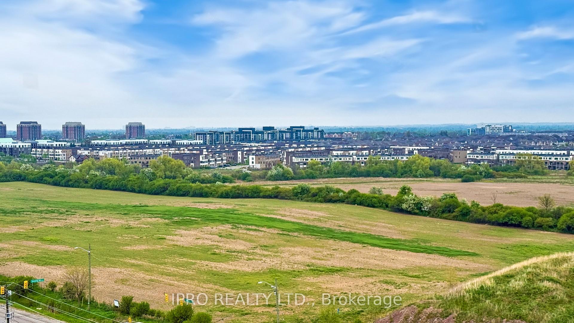 2 Bedrooms Condo at 3200 William Coltson, Oakville For sale
