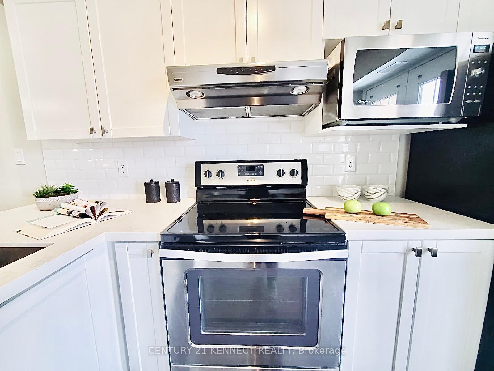 2 Bedrooms Condo at 1480 Bishops,  Oakville For sale