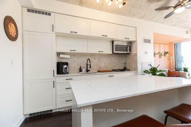 205 Manning Avenue 306