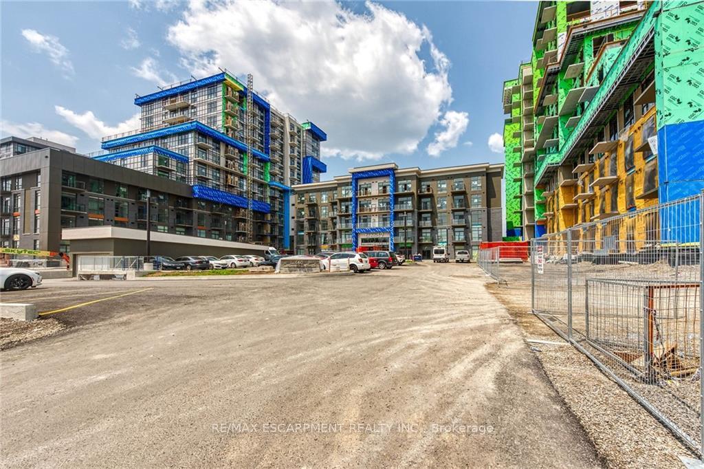 1 Bedroom Condo at 460 Dundas,  Hamilton For sale