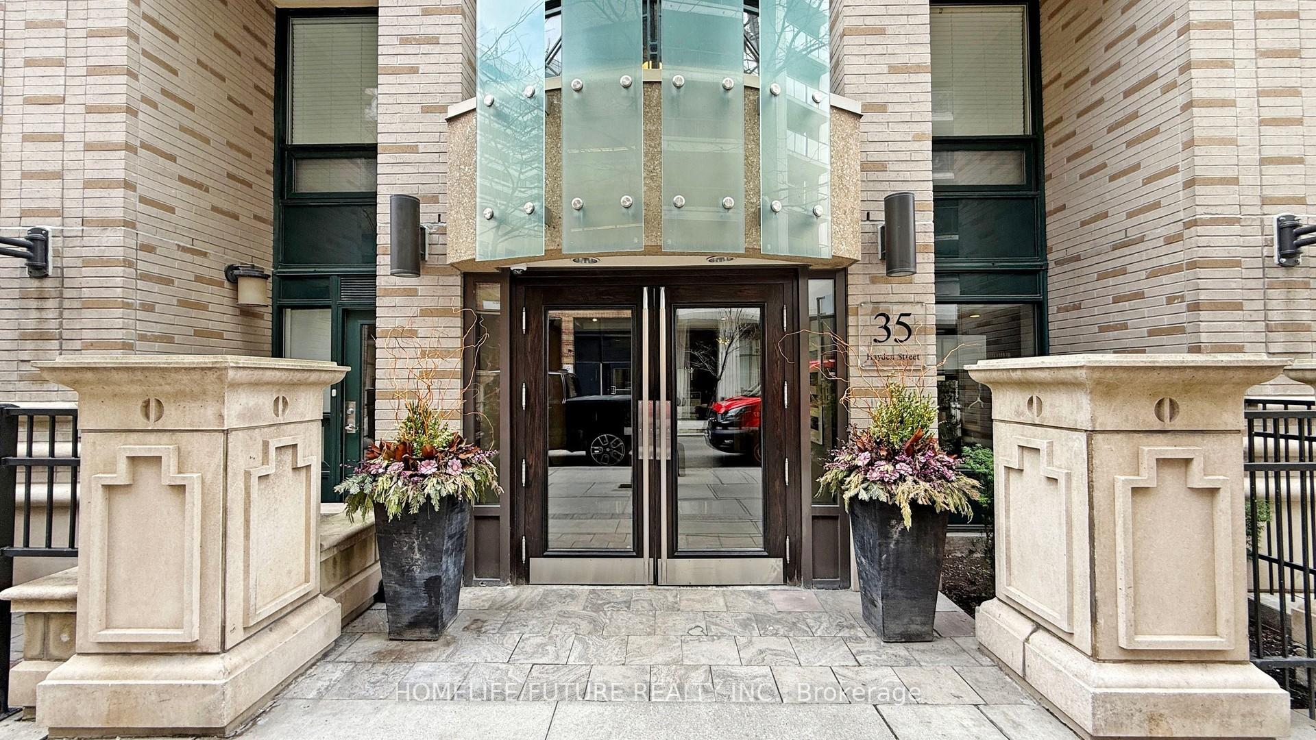1 Bedroom Condo at 35 Hayden, Toronto For sale