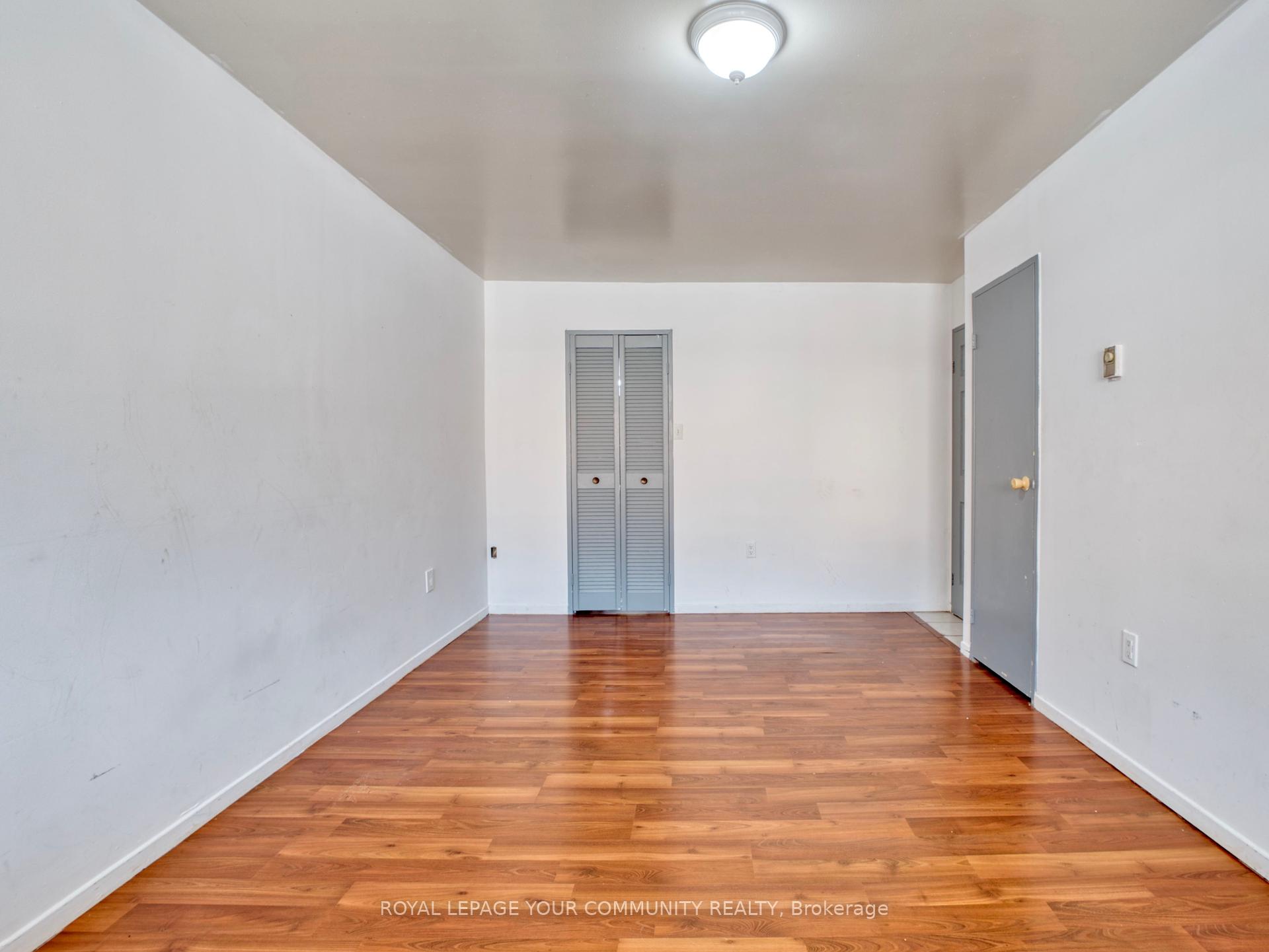 3 Bedrooms Condo at 100 Mornelle, Toronto For sale