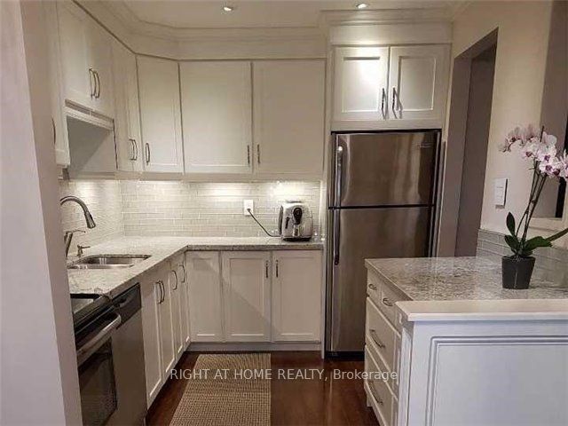 725 Vermouth Avenue, #39
