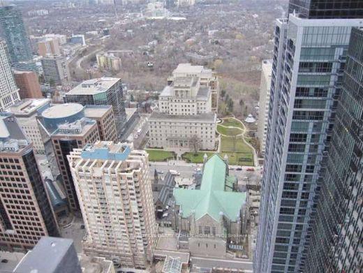 2 Bedrooms Condo at 101 Charles, Toronto For sale