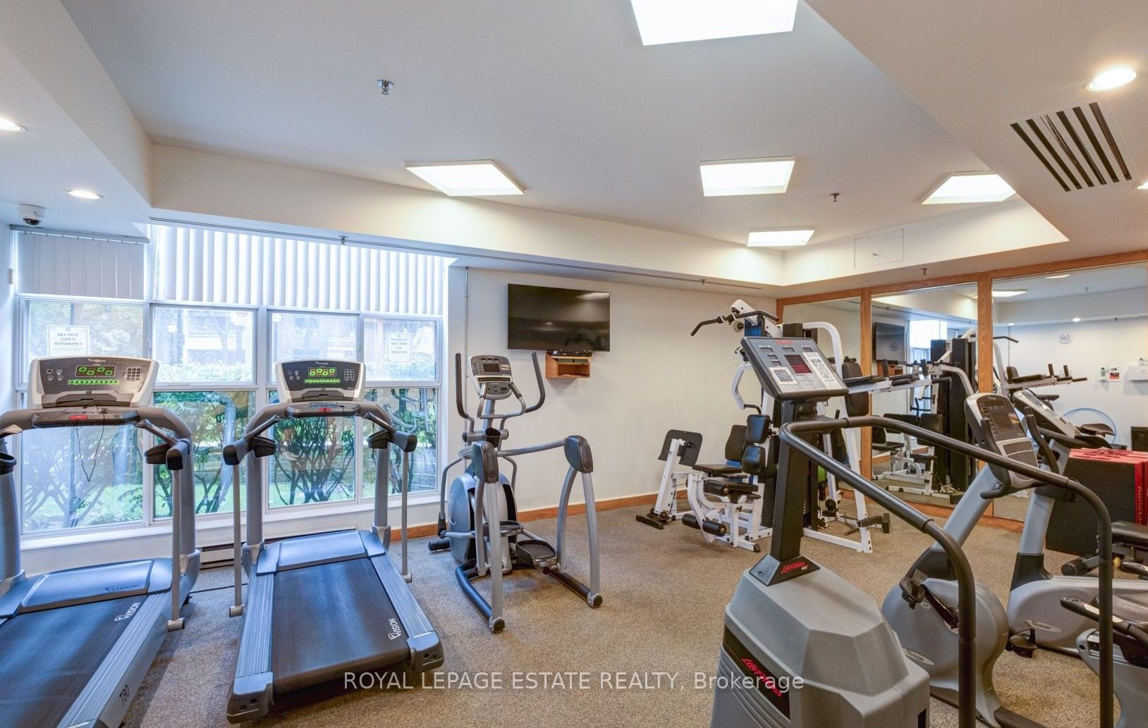 1093 Kingston Road, #808