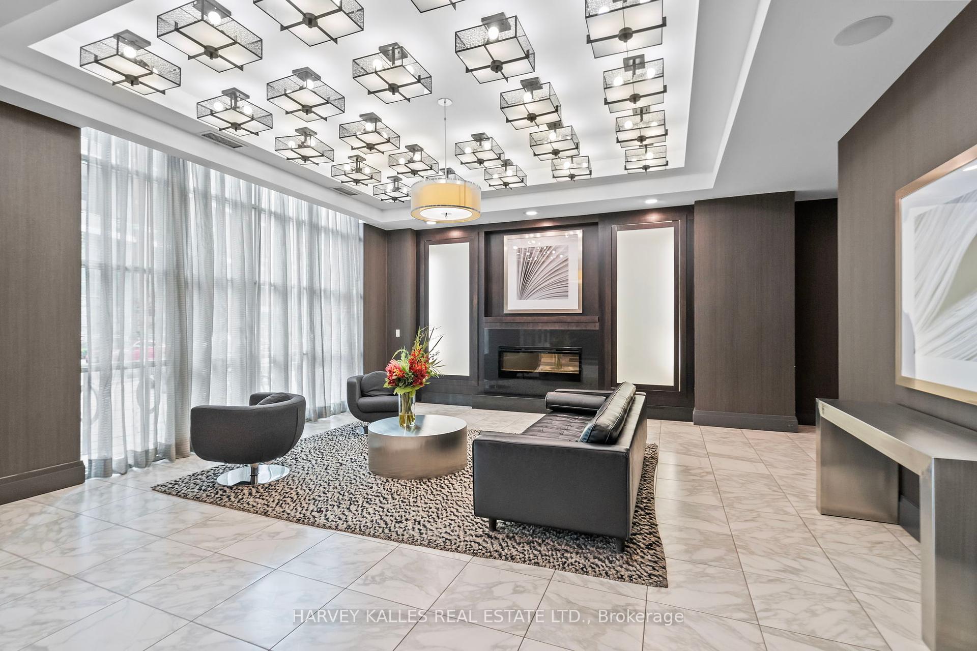 125 Western Battery Road 1316