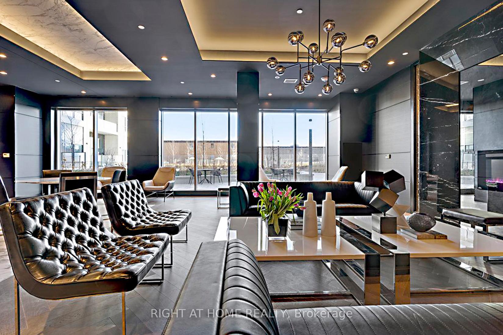 1 Bedroom Condo at 31 Tippet,  Toronto For sale