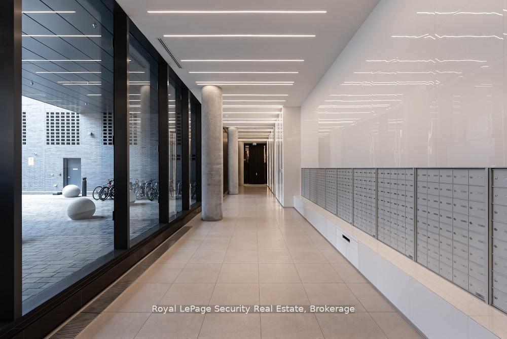 1 Bedroom Condo at 158 Front, Toronto For sale