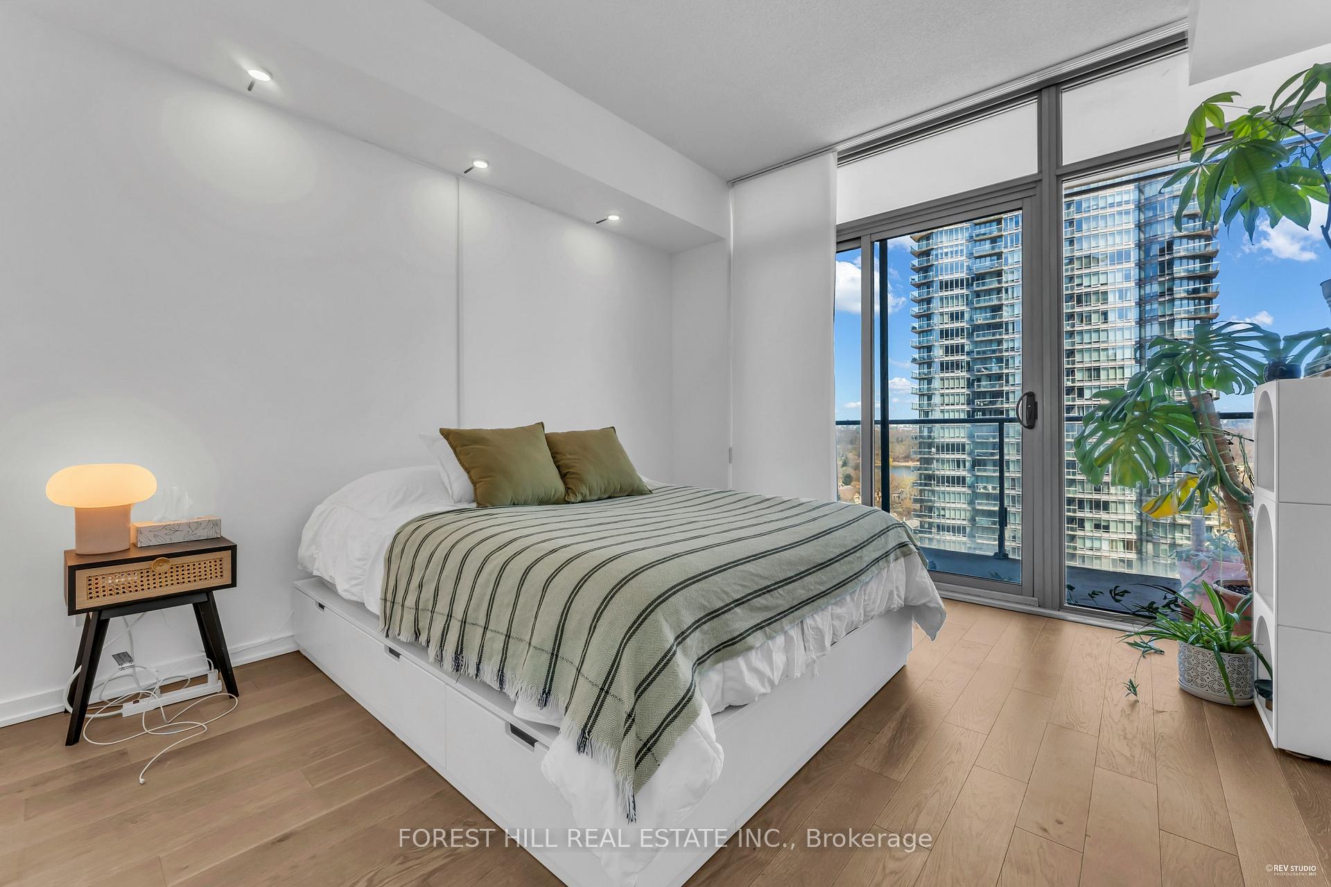 1 Bedroom Condo at 103 The Queensway, Toronto For sale